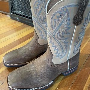 Ariat boots size 11 D BRAND NEW